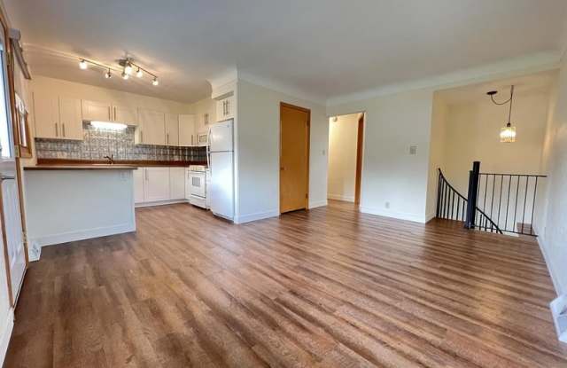 2916 Johnson Avenue Northwest - 1 photos photos