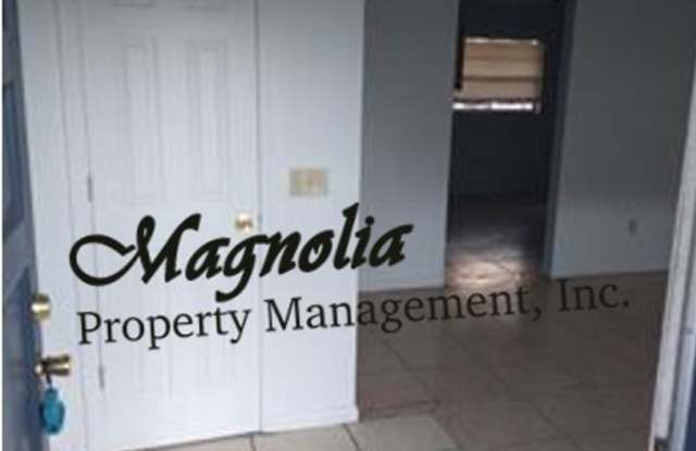 2/1 Duplex in Longwood Gallery 3