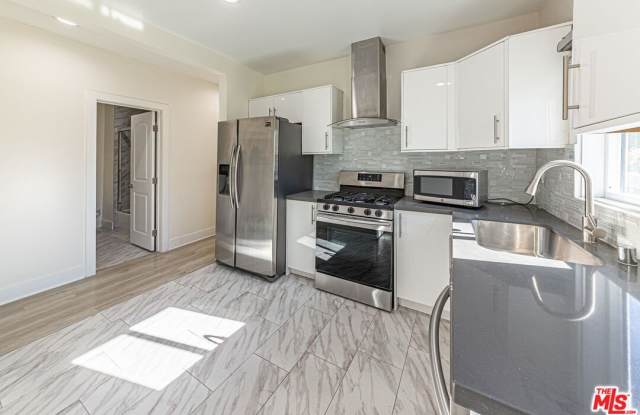 801 N Alexandria Ave photos photos