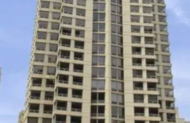 440 N Wabash Avenue - 440 North Wabash Avenue, Chicago, IL 60611