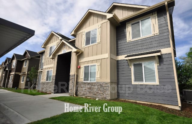 1332 S Edgewater Cir photos photos