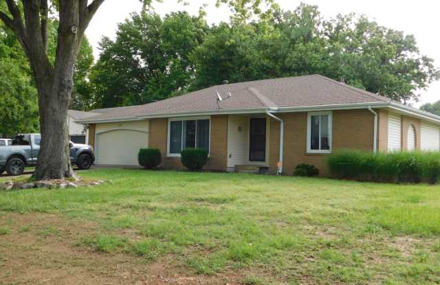 Large South Side Duplex photos photos