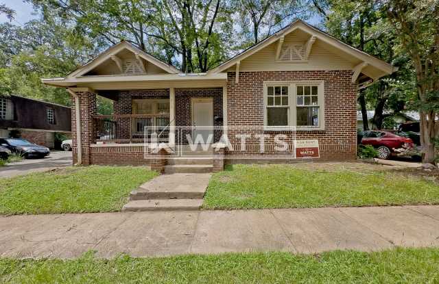 Charming 2-Bedroom Craftsman Bungalow in Woodlawn photos photos Charming 2-Bedroom Craftsman Bungalow in Woodlawn photos photos