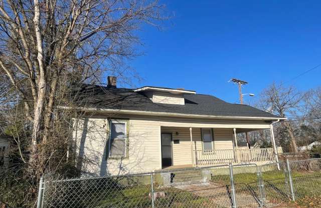 Come take a look at this renovated 3 bedroom 1 bath home in Rock Hill. - 208 Pond Street, Rock Hill, SC 29730