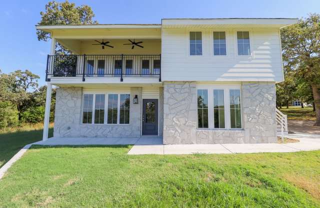 4 Bed | 3 Bath on Keystone Lake! - 228 Hickory Drive, Osage County, OK 74063