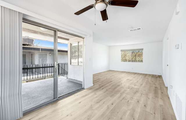 Spacious Upstairs 1-Bedroom | Golf Course Views | $500 Deposit O.A.C. Gallery 3
