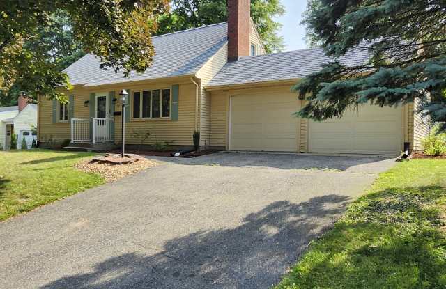 32 St James Ave photos photos