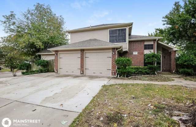 2208 Dewey Drive - 2208 Dewey Drive, Arlington, TX 76018