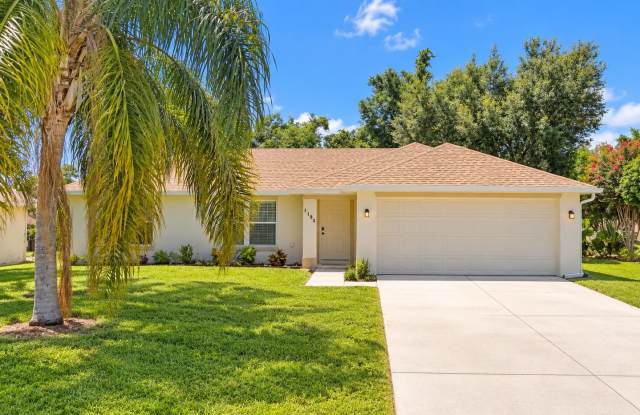 Spacious 4-Bedroom Deltona Home with Split Floor Plan & 2-Car Garage! Gallery 1