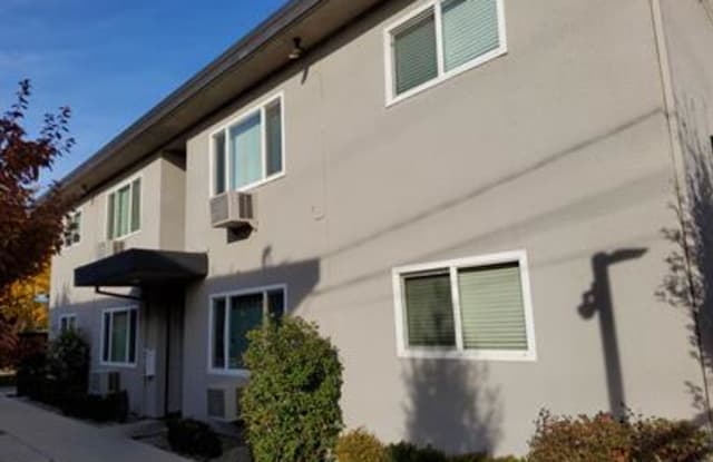 920 Blue Street New - 4 photos photos 920 Blue Street New - 4 photos photos