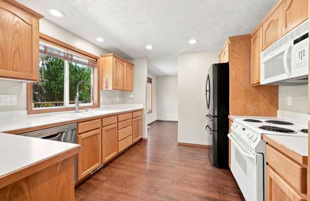 Charming 3-Bedroom Home with a Private Landscaped Yard Oasis Gallery 4