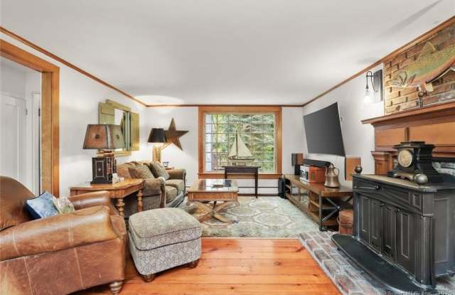 47 Hollow Tree Ridge Road photos photos