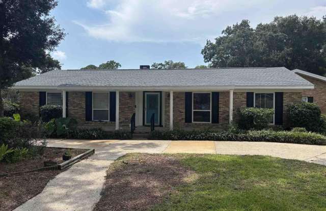 301 Teakwood Cir - 301 Teakwood Circle, West Pensacola, FL 32506