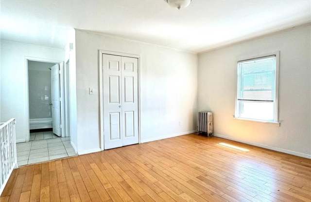 259-23 Francis Lewis Boulevard Gallery 2