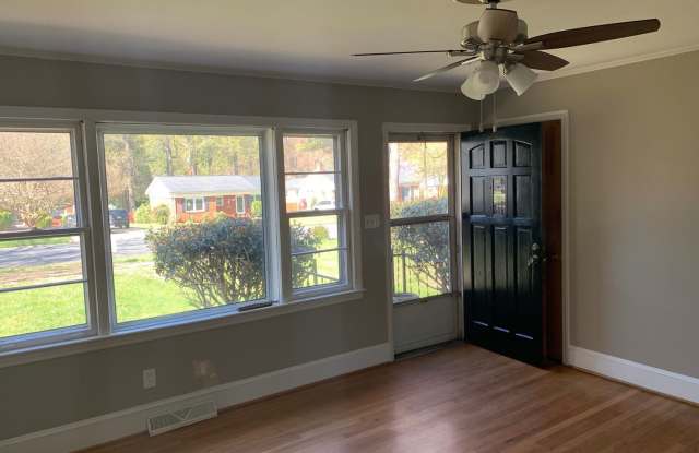 4115 Leeds Drive Gallery 2