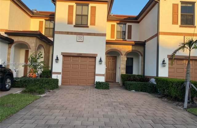 10323 W 34th Lane 10323, Hialeah, FL 33018 Gallery 4