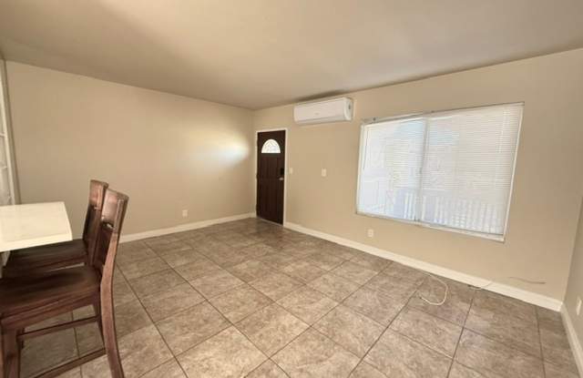 Charming 1 Bedroom Condo in Gated Chula Vista Community with Pool and Parking! Gallery 4
