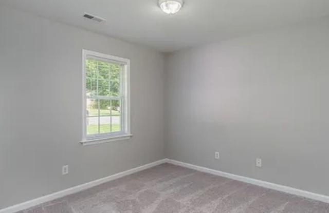 3 Bedroom Single Family Home in Winston Salem - 556 Mission Road, Winston-Salem, NC 27103