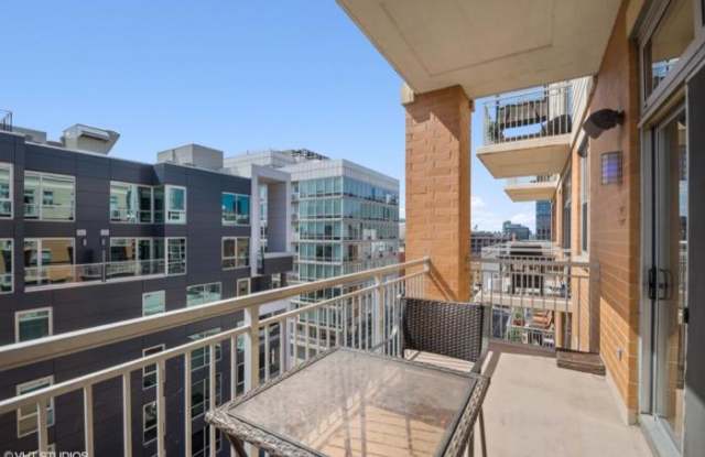 950 Monroe Gallery 2