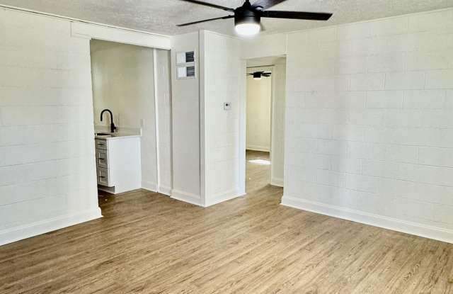 410 South Columbia Street - A1 Gallery 4