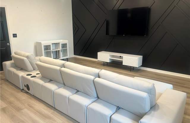 265 Cobalt Drive Gallery 3