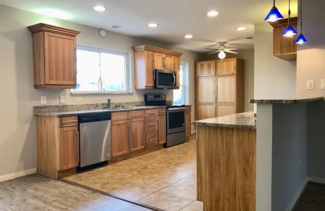 2628 Laramie Street - 2628 Laramie Street, Irving, TX 75062