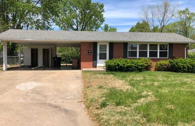 3 Bedroom, 2 Bath House on Brink Avenue photos photos