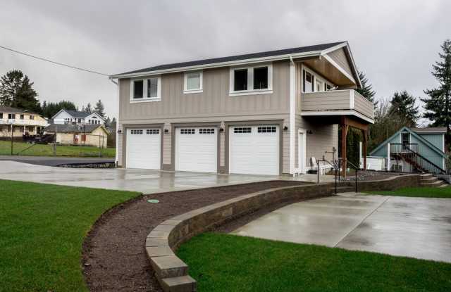 High End Construction - 5428 North 49th Street, Ruston, WA 98407