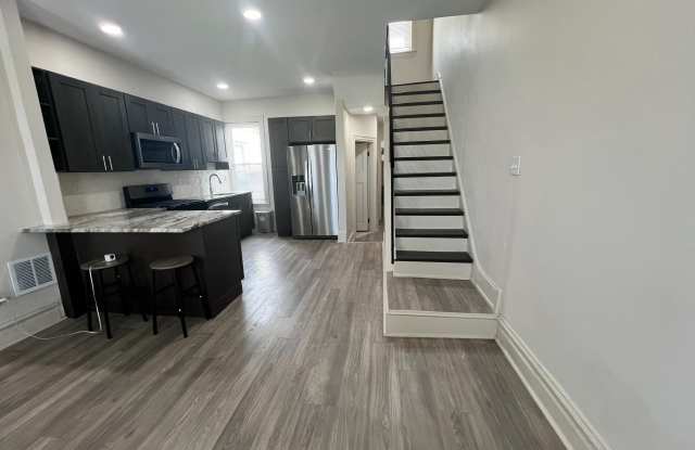 1725 N 27TH Street unit: 2 photos photos