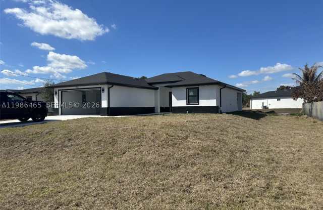 712 EUSTON AVENUE S photos photos