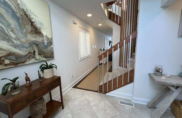 1210 Pleasure Ave Gallery 2