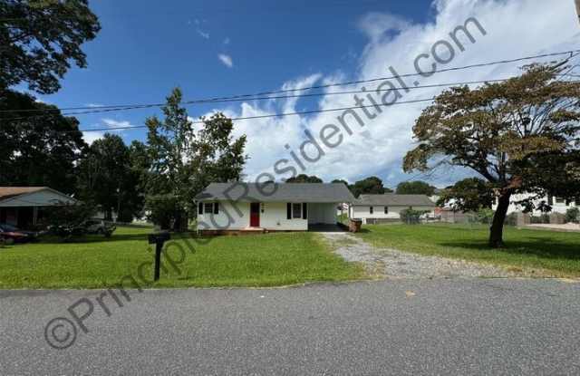 2079 Boggs Street - 2079 Boggs Street, Lincolnton, NC 28092