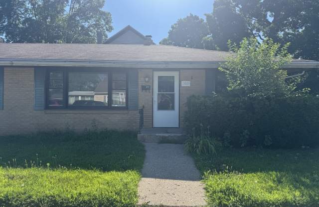2003 Elmwood Street - photos photos