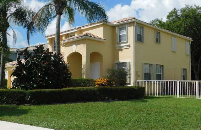 255 Saratoga Boulevard E photos photos