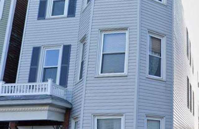 223 Maverick St. photos photos