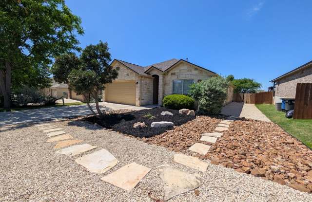 3/2 House / Easy access to I-35 / Fridge / Community Pool / CISD photos photos