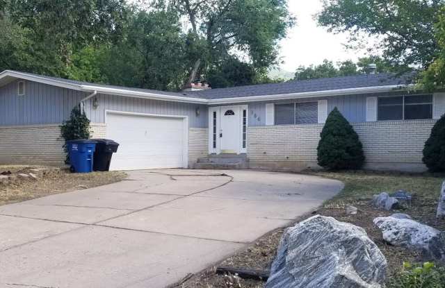 5 Bedroom Home for Rent in Kaysville - 986 Oxford Drive, Kaysville, UT 84037