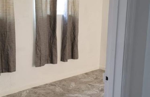 910 NW 58th Street Gallery 2