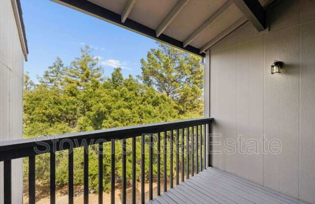 1463 Ashwood Dr Gallery 4