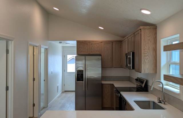 New Single Level Home in New SunRidge Community Gallery 4