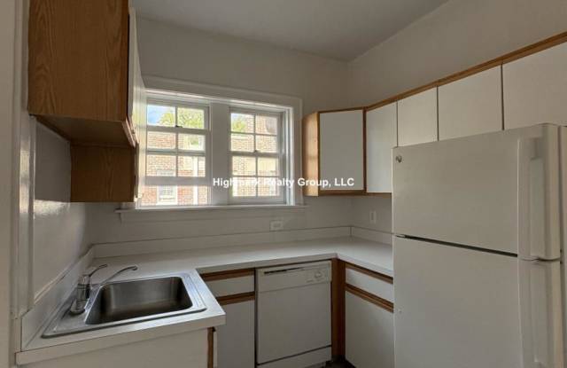 1456 Lake St. photos photos