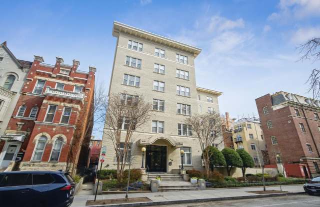 Location, Location, Location! - 1BR/1BA in Dupont! photos photos Location, Location, Location! - 1BR/1BA in Dupont! photos photos