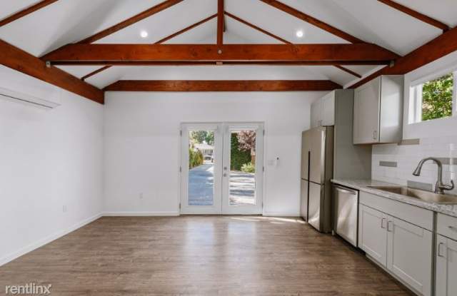 5636 Natick Avenue Gallery 3