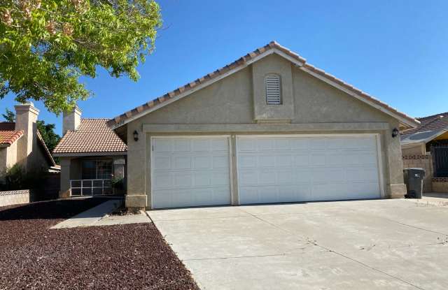 West Lancaster4 bedroom + bonus room photos photos