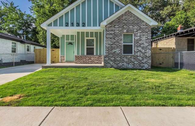 2132 LYON Ave photos photos