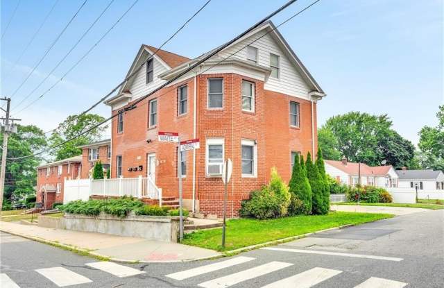 773 Admiral Street photos photos