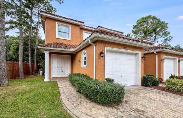 2349 Max Court photos photos