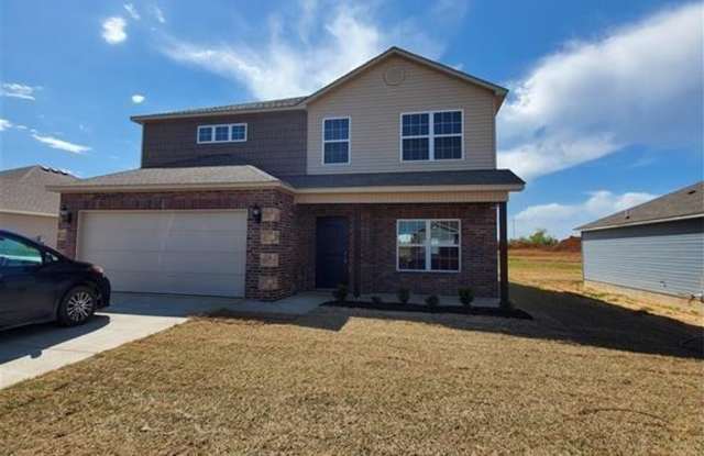 1661 Edinburgh DR - 1661 Edinburgh Dr, Centerton, AR 72719