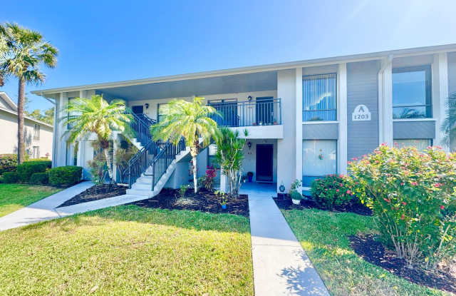 ** ABBEY AT BERKSHIRE VILLAGE ** 2 BED / 2 BATH - CONDO - TURNKEY - SEASONAL OR SHORT TERM RENTAL - 1203 Commonwealth Circle, Collier County, FL 34116