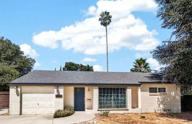 Walk to LLU! Fully-Furnished Updated Single-Story photos photos